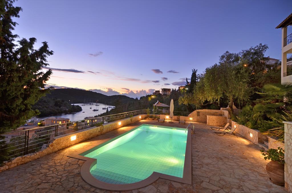 סיבוטה Niriides Luxury Apartments מראה חיצוני תמונה
